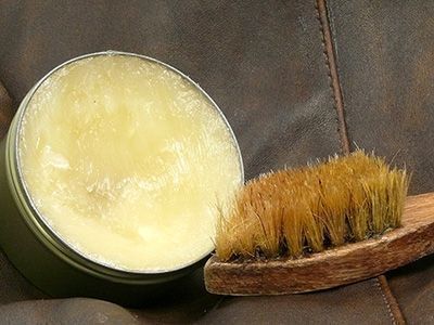 Bienenwachs zur Lederpflege