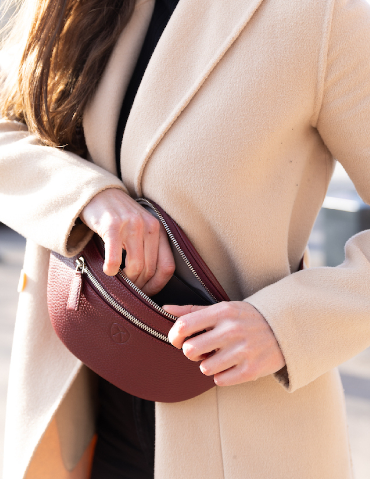 Bauchtasche & Gürteltasche – Praktische Begleiter für Reisen, Freizeit und Urlaub