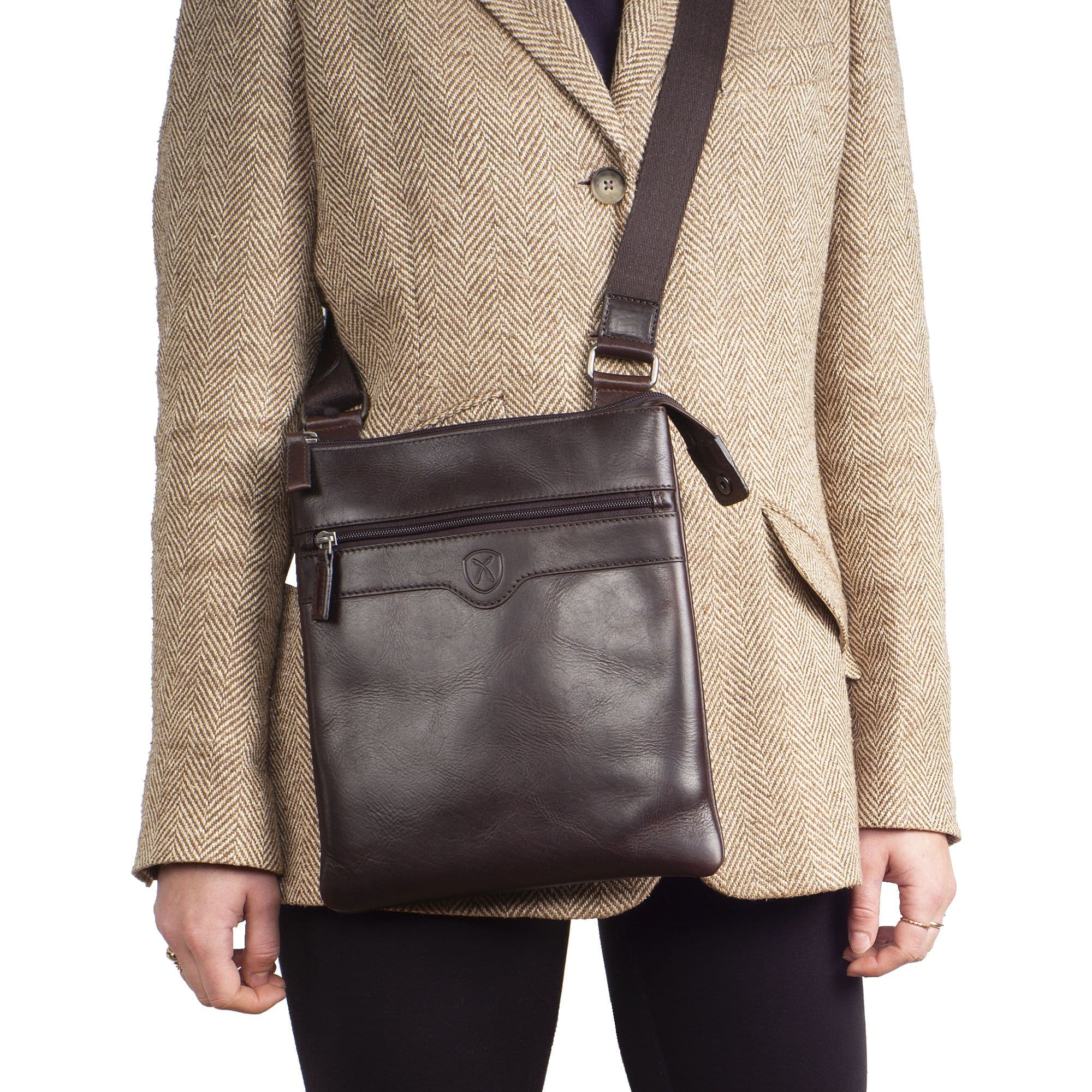 Tablet Tasche Umhängetasche 10 Zoll Leder braun - Corf Offermann