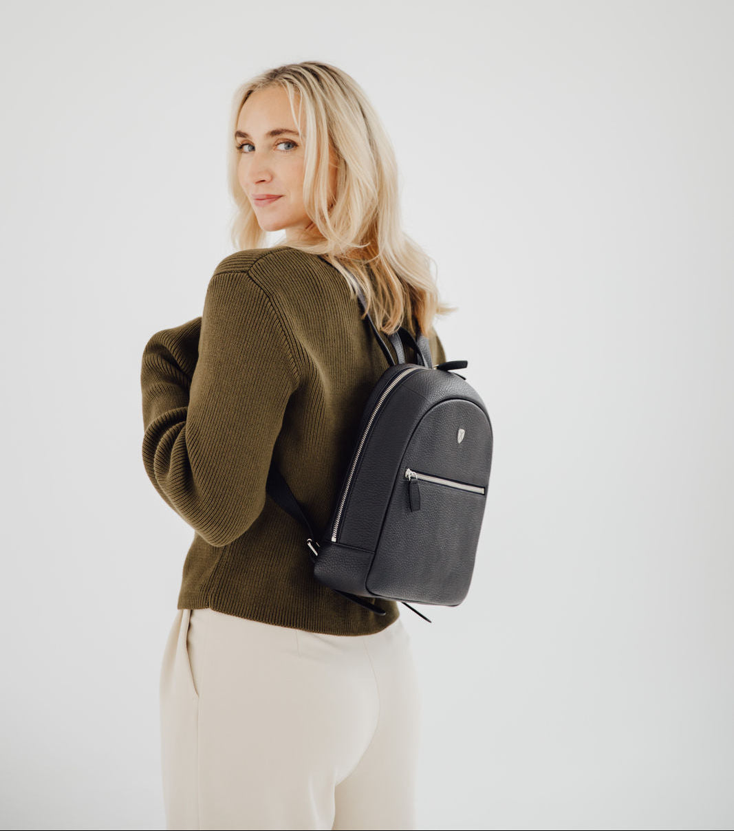 Damenrucksack Lederrucksack 10 Zoll Leder schwarz - Corf Offermann