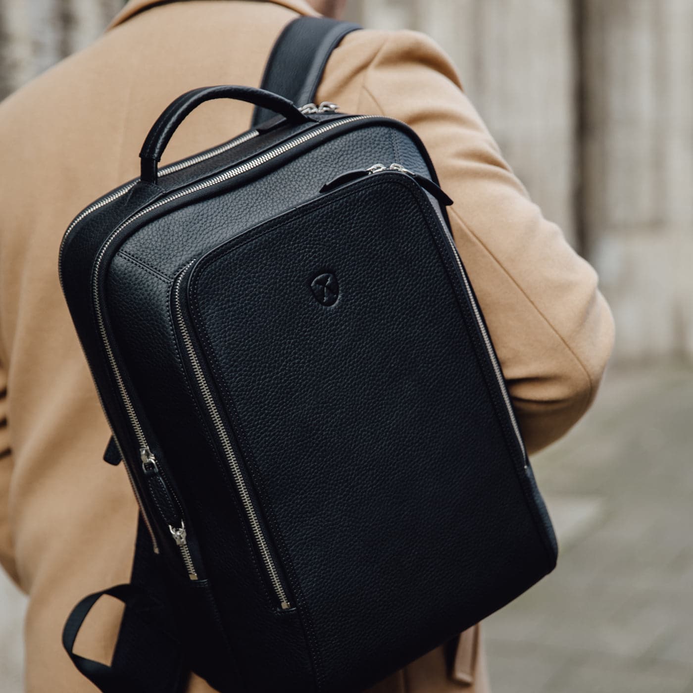 Businessrucksack Lederrucksack 15 Zoll geprägtes Leder schwarz 3 Fächer - Corf Offermann