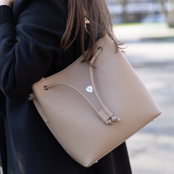 Handtasche Umhängetasche 10 Zoll glattes Leder beige - Corf Offermann