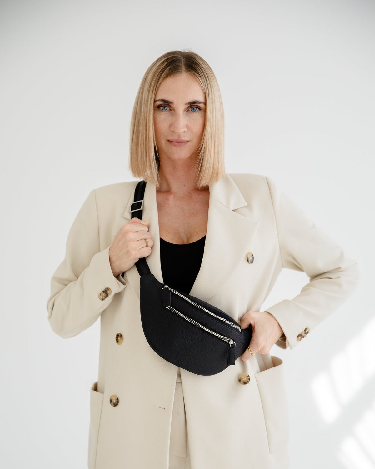 Crossover Handtasche Gürteltasche Leder schwarz - Corf Offermann